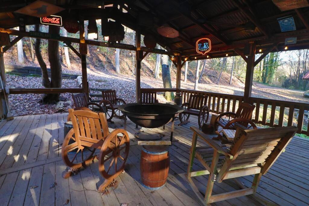 Cute Cabin Creek & Firepit #12 Helen Esterno foto