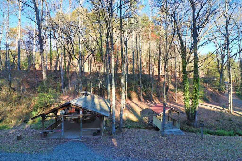 Cute Cabin Creek & Firepit #12 Helen Esterno foto